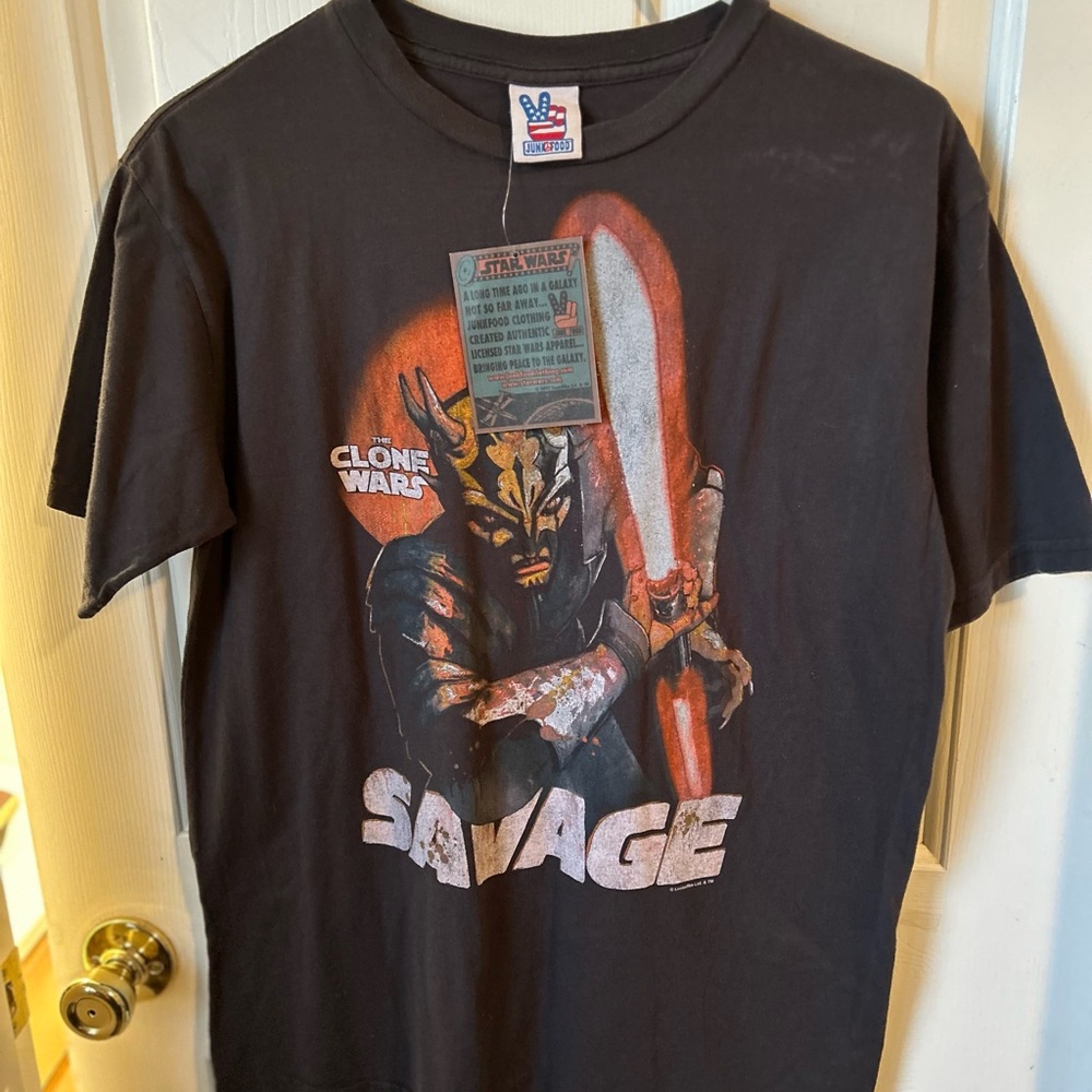 NWT Star Wars “Clone Wars” Savage T-Shirt Size S - Picture 3 of 4